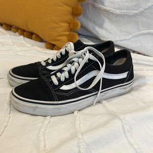 Vans Black/White Old Skool Shoe